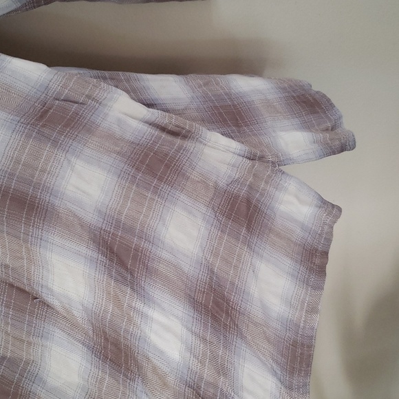 Soft surroundings soft plaid lightweight pullover blouse, long sleeve. Women's L - Picture 7 of 8